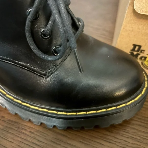 Dr. Martens Salome size 6 - Picture 3 of 5